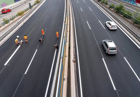Rehabilitation of the A52 motorway near Essen, an 8 km long section between the Essen-Kettwig