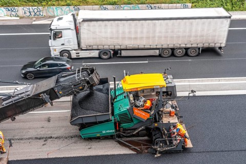 Rehabilitation of the A52 motorway near Essen, an 8 km long section between the Essen-Kettwig