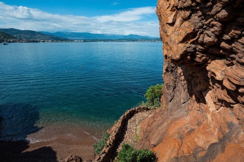 Picturesque coast and red rocks, Pointe de l'Aiguille, Théoule-sur-Mer, Massif de l'Esterel,