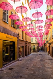 Picturesque alley in the old town, Grasse, Alpes Maritimes, Provence Alpes Cote d'Azur, French