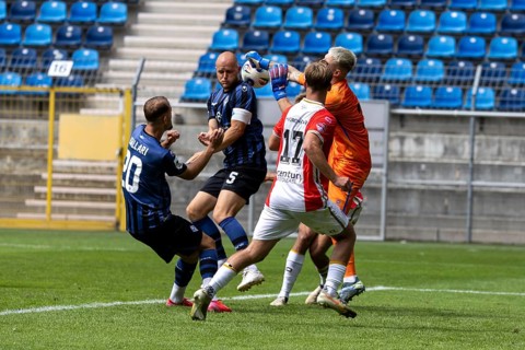 Waldhof Mannheim v FC Emmen, Netherlands (last test match in front of the start of the new season)