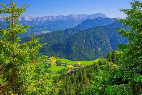 View from the Laber to Ettal and the Wetterstein mountains with the Zugspitze 2962m, Oberammergau,