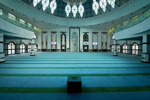 As Syakirin Mosque or KLCC Mosque, Prayer Hall, Kuala Lumpur, Malaysia, Asia