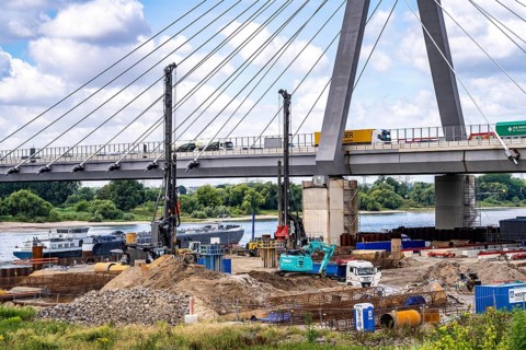 New construction of the second motorway bridge of the A1 over the Rhine near Leverkusen, after