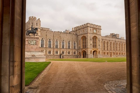 Windsor Castle is located in the English town of Windsor in the south of England in the county of