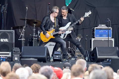 Simon McBride, guitarist, singer, producer, Northern Ireland, open air at the Citadel Music