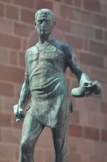 Cobbler's fountain with cobbler Johann Joß sculpture as a symbol of the former shoe industry and