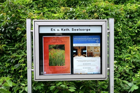 Information from the Protestant and Catholic hospital chaplaincies on the Charité Campus-Mitte