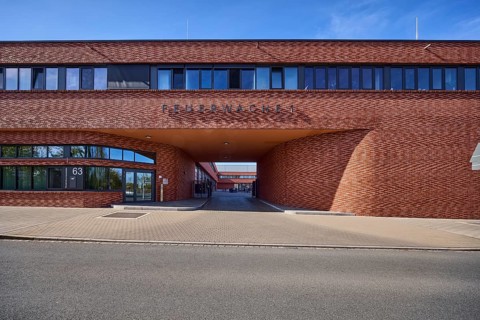 Fire Station 1, modern architecture, driveway, street, blue sky, Reutersbrunnenstraße, Nuremberg,
