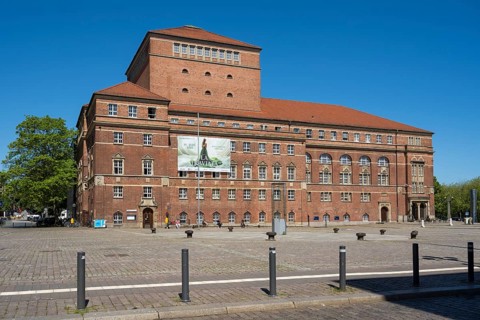 Opera House, Theatre, Town Hall Square, Rathausplatz, Kiel, Kiel Fjord, Baltic Sea,