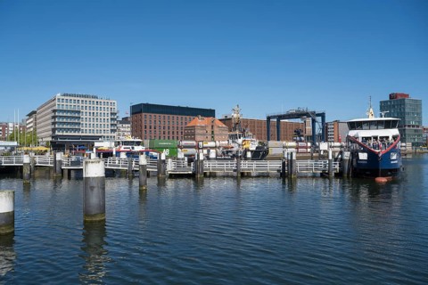 Jetty, building on the shore, harbour, Kiel, Kiel Fjord, Baltic Sea, Schleswig-Holstein, Germany