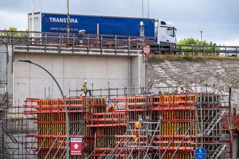 Rhine bridge Duisburg-Neuenkamp, motorway A40, start of construction of the second bridge, bridge