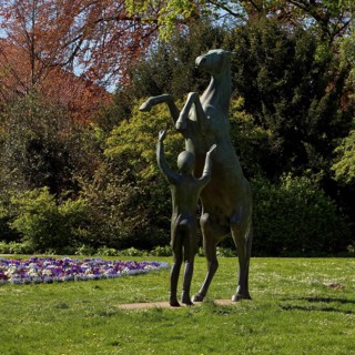 Artwork with the title Hengst Wohlklang in der Freiheitsdressur by Ulrich Conrad in the palace