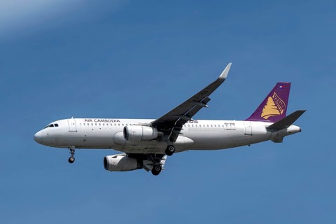 Aircraft Air Cambodia, XU-356, Airbus A320-200