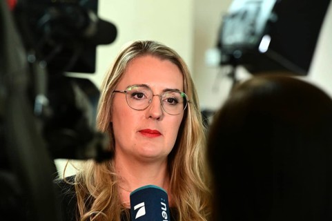 Katharina Dröge (Bündnis 90 / Die Grünen) in an interview with a newstime reporter