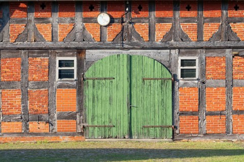 View of a barn door of an old farmhouse, Half-timbered, Historical, Böhme, Heidekreis, Rethem