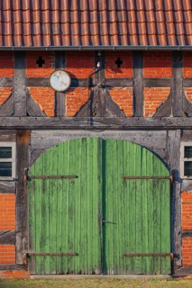 View of a barn door of an old farmhouse, Half-timbered, Historical, Böhme, Heidekreis, Rethem