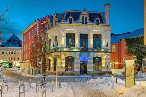 Market 15 Gastronomy Winter illuminated Minden Germany