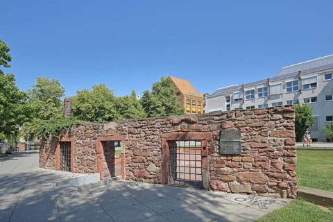 Remains of the south wall of the former historic orphanage, wall, Waisenhausplatz, Pforzheim,