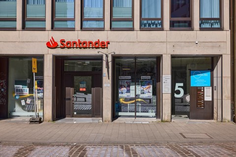 Branch of Santander, Santander Consumer Bank AG, modern architecture, Alter stony path street,