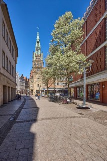 Stadthausturm, architectural style neo-renaissance, architect Alfred Hensen, tower, pedestrian