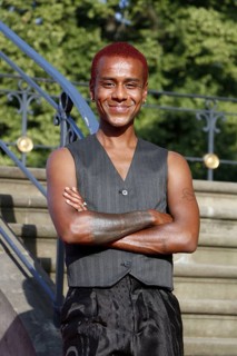 Tarik Tesfu arriving for Charles Gounod's Roméo et Juliette after William Shakespeare at the