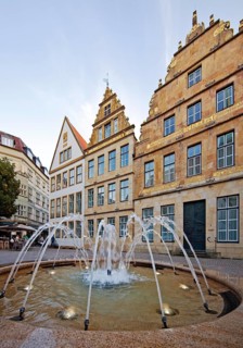 Old market square with fountain and town houses, Bielefeld, East Westphalia-Lippe, North