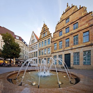 Old market square with fountain and town houses, Bielefeld, East Westphalia-Lippe, North
