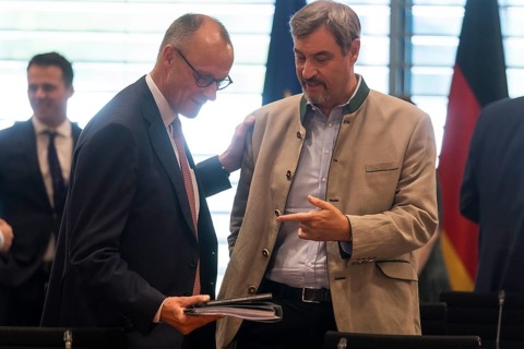 Federal Chancellor Friedrich Merz (l, CDU) and Markus Söder (CSU Chairman and Minister President of