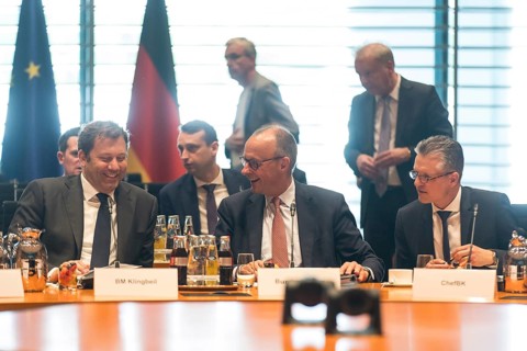 Lars Klingbeil (SPD, Vice-Chancellor and Federal Minister of Finance), Friedrich Merz (CDU, Federal