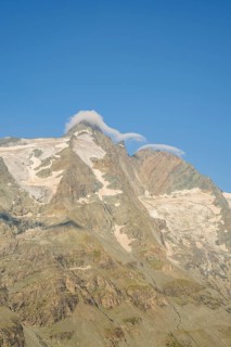 View from Franz Joseph Höhe into the mountains (Großglockner) with Pasterze on a sunny day at
