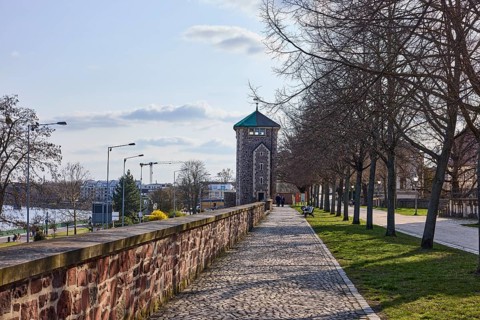 City fortification, city wall, defence defence tower, footpath, old town, bare wintry trees, lawn,