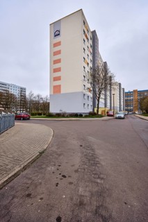 MWG-Wohnungsgenossenschaft eG Magdeburg, high-rise buildings, residential buildings, asphalt road,