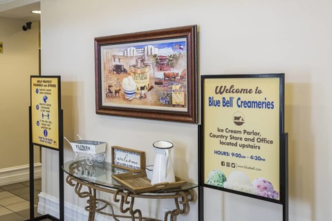 Display to welcome visitors to the Blue Bell Creameries Country Store and Ice Cream Parlor in