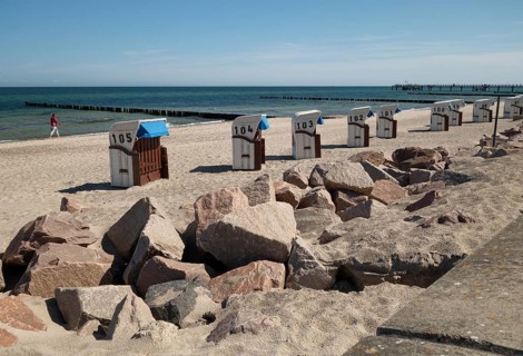 Beach, boulders, beach chairs, Kühlunsborn Ost, Baltic Sea, Baltic Sea resort, Kühlungsborn,