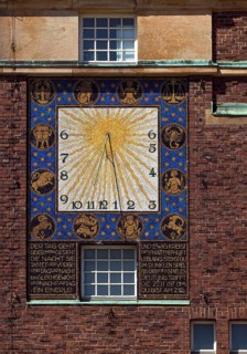 Sundial by Friedrich Wilhelm Kleukens on the Wedding Tower, south side, Mathildenhöhe, UNESCO World
