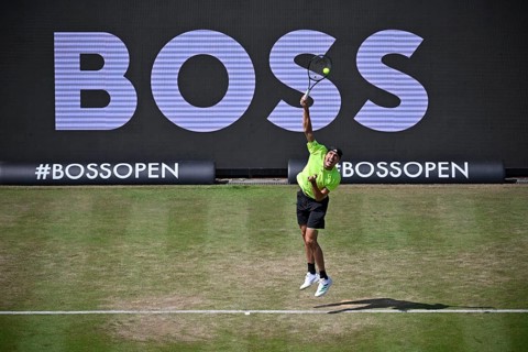 Alexander Zverev GER, action, serve, logo, tennis, ATP 250, BOSS Open 2025, Stuttgart,