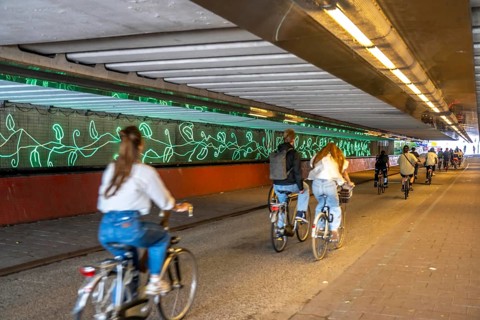 Central cycle path Walkway railway subway, Smakkelaarskade, cycle highway, at the central station,