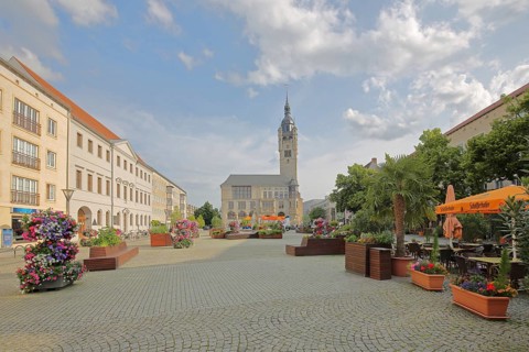 Town hall built in 1901 and floral decoration, town hall square, tower, Dessau, Dessau-Roßlau,