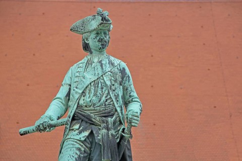 Monument to Prince and Field Marshal Leopold I, inscription, marshal, general, uniform, scroll,