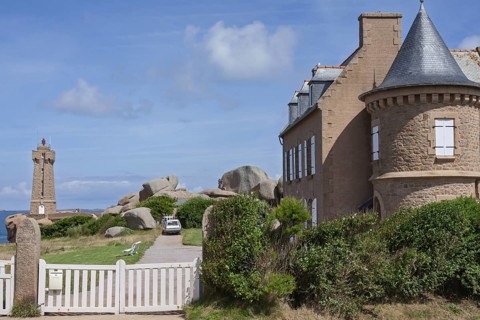 Pors Kamor lighthouse and the Maison, Gustave Eiffel Ploumanach, Côte de granit rose, Pink Granite