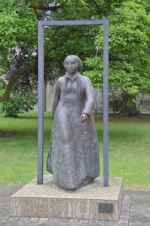Monument to Katharina von Bora, woman of Martin Luther, sculpture, Augusteum, Luther House, Luther