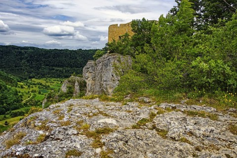 View of the ruins of Reußenstein Castle on a rocky outcrop with a view of the Neidlingen valley,