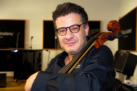 Pierluigi Ruggiero (cellist and artistic director), Ensemble SineQuaNon Berlin, rehearsal for the