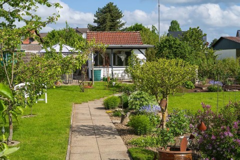 Garden house in allotment garden, allotment garden, arbour, garden, spring, Kamen, North