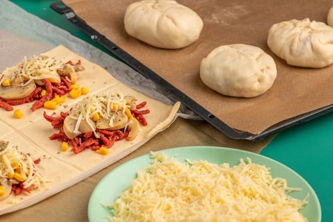 Pizza, balls are prepared for baking