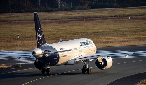 Lufthansa City Airbus A320neo on the taxiway to the runway at Cologne/Bonn Airport, CGN, North
