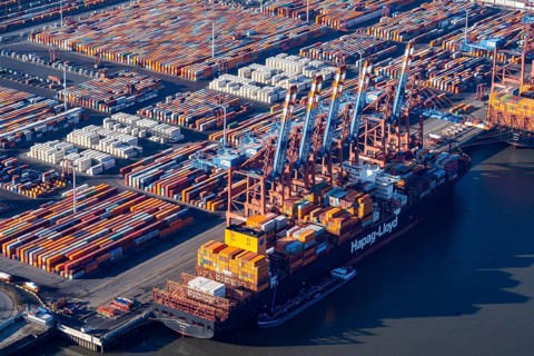 Eurogate container terminal, container ship, export, cargo ship, port, logistics, economy, Elbe,