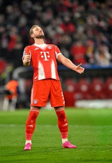 Harry Kane FC Bayern Munich FCB (09) disappointed after missing penalty, penalty kick, Football