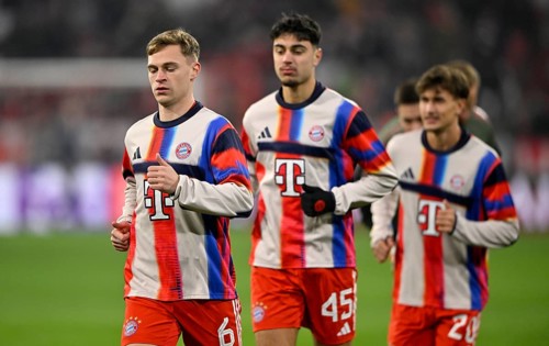 Warm-up training Joshua Kimmich FC Bayern Munich FCB (06) Aleksandar Pavlovic FC Bayern Munich FCB